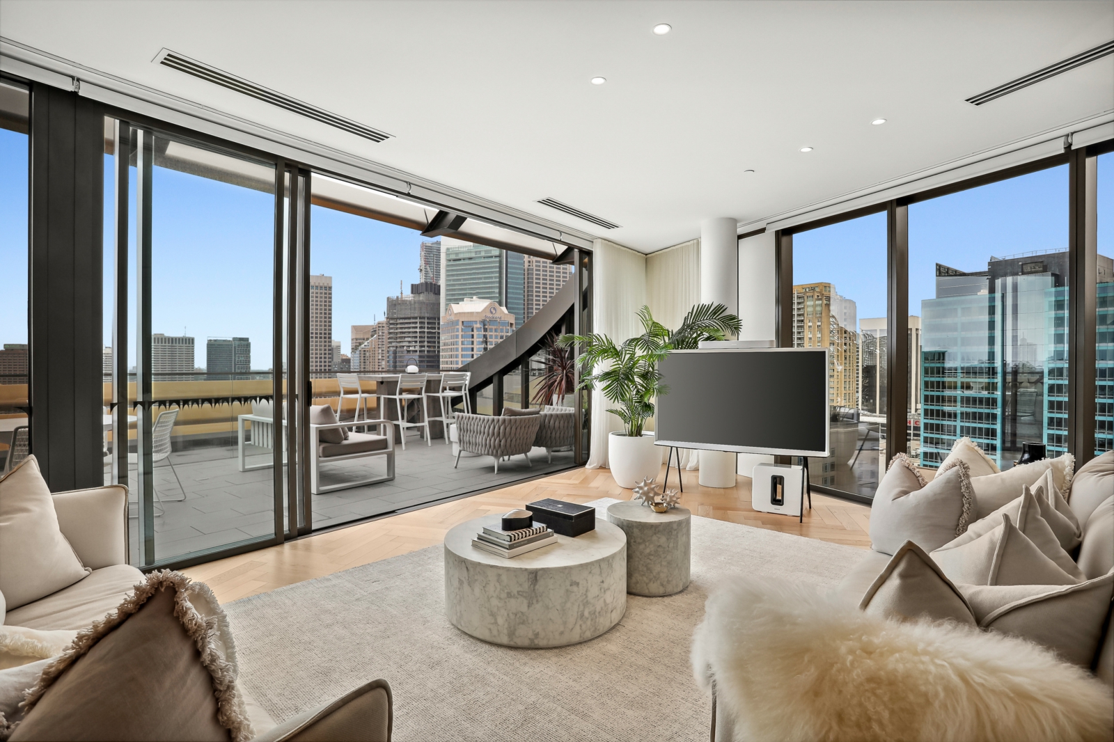 2401/160 King Street, SYDNEY