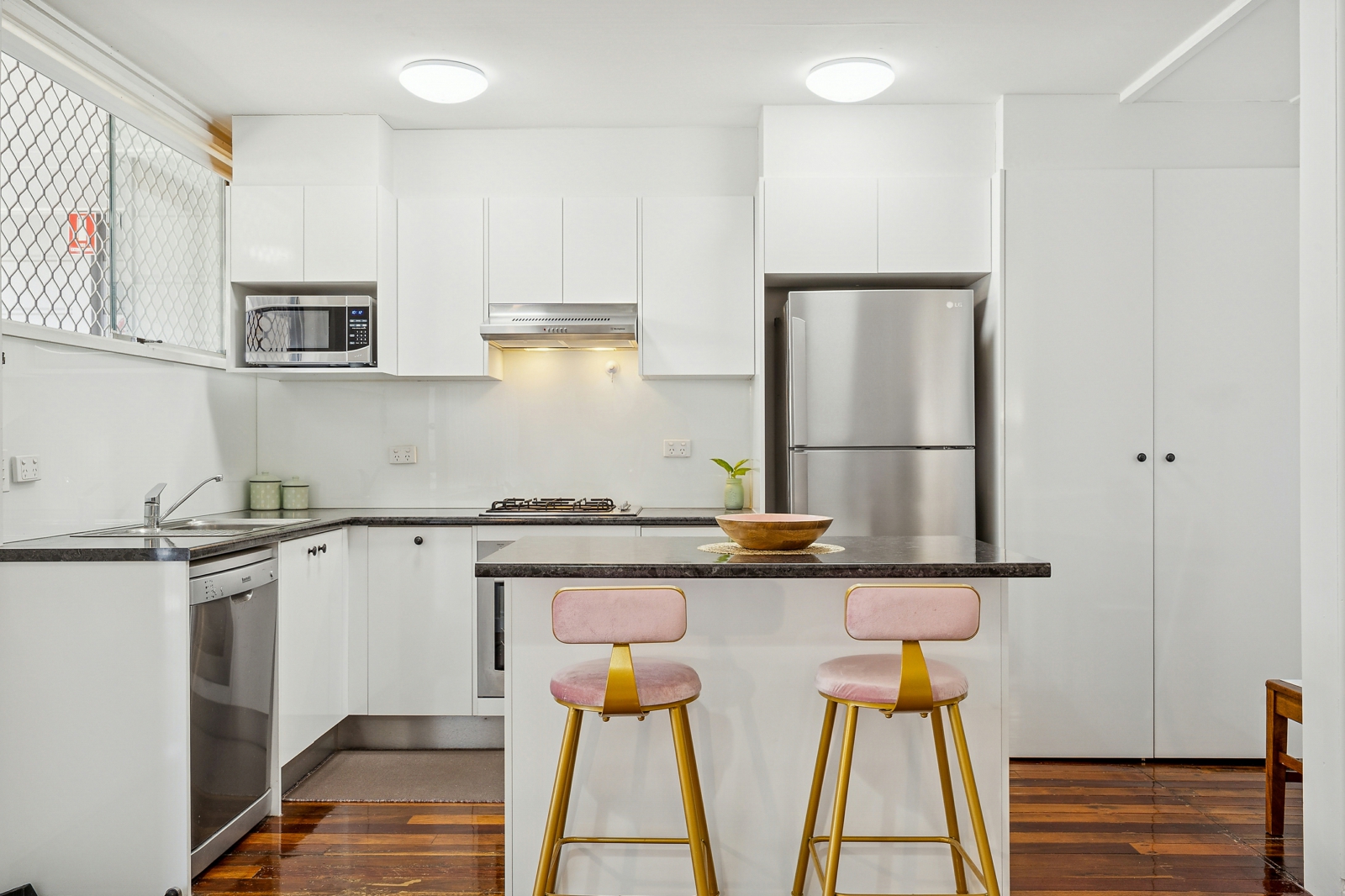 Kitchen-01_v2.jpg