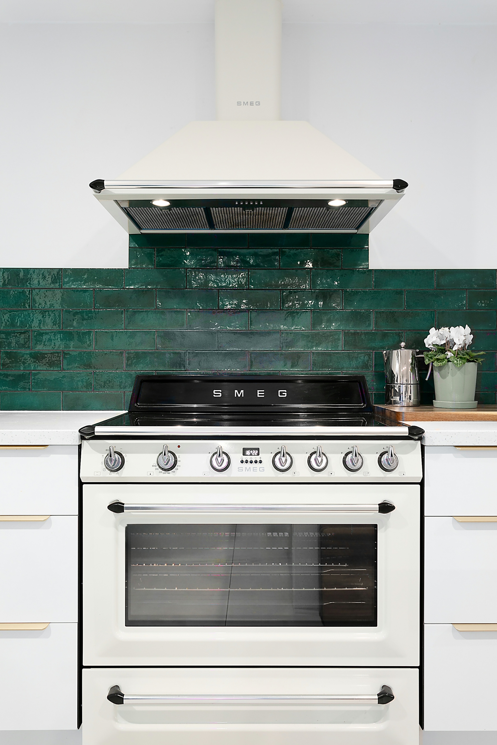 Kitchen 3_Emotive