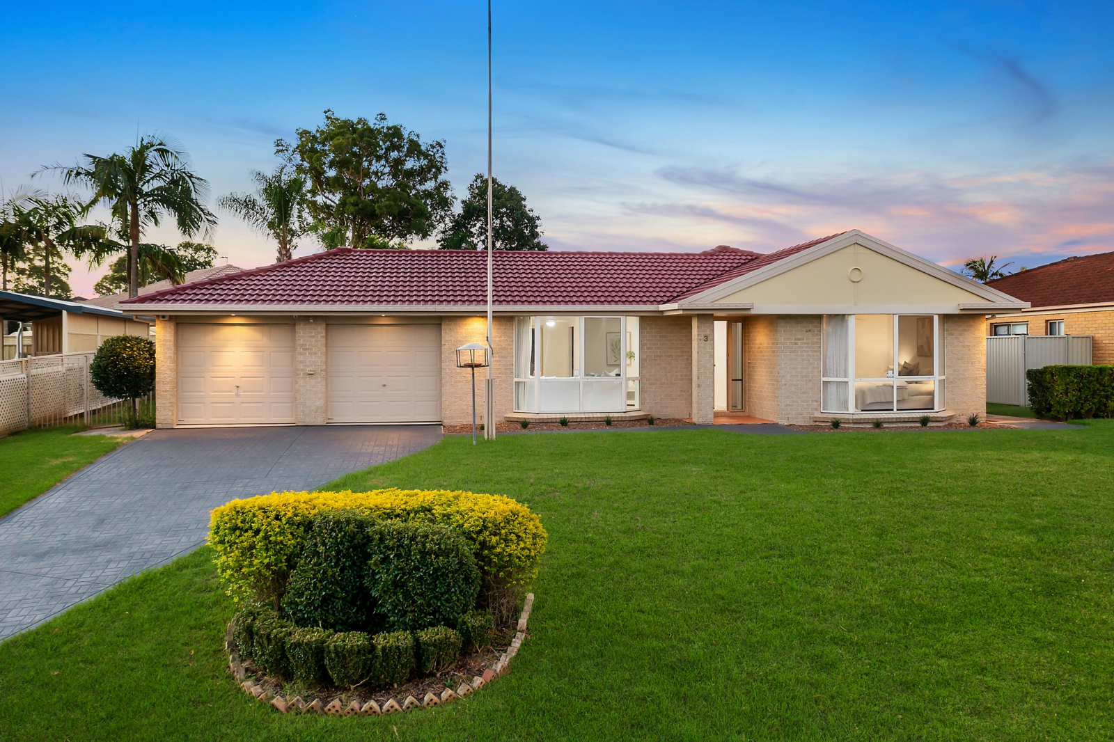 3 Grey Gum Close, HAMLYN TERRACE