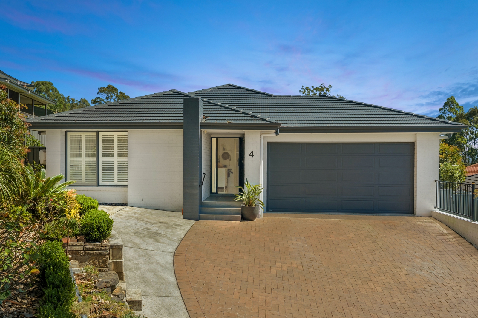 4 Seacres Close,Wadalba