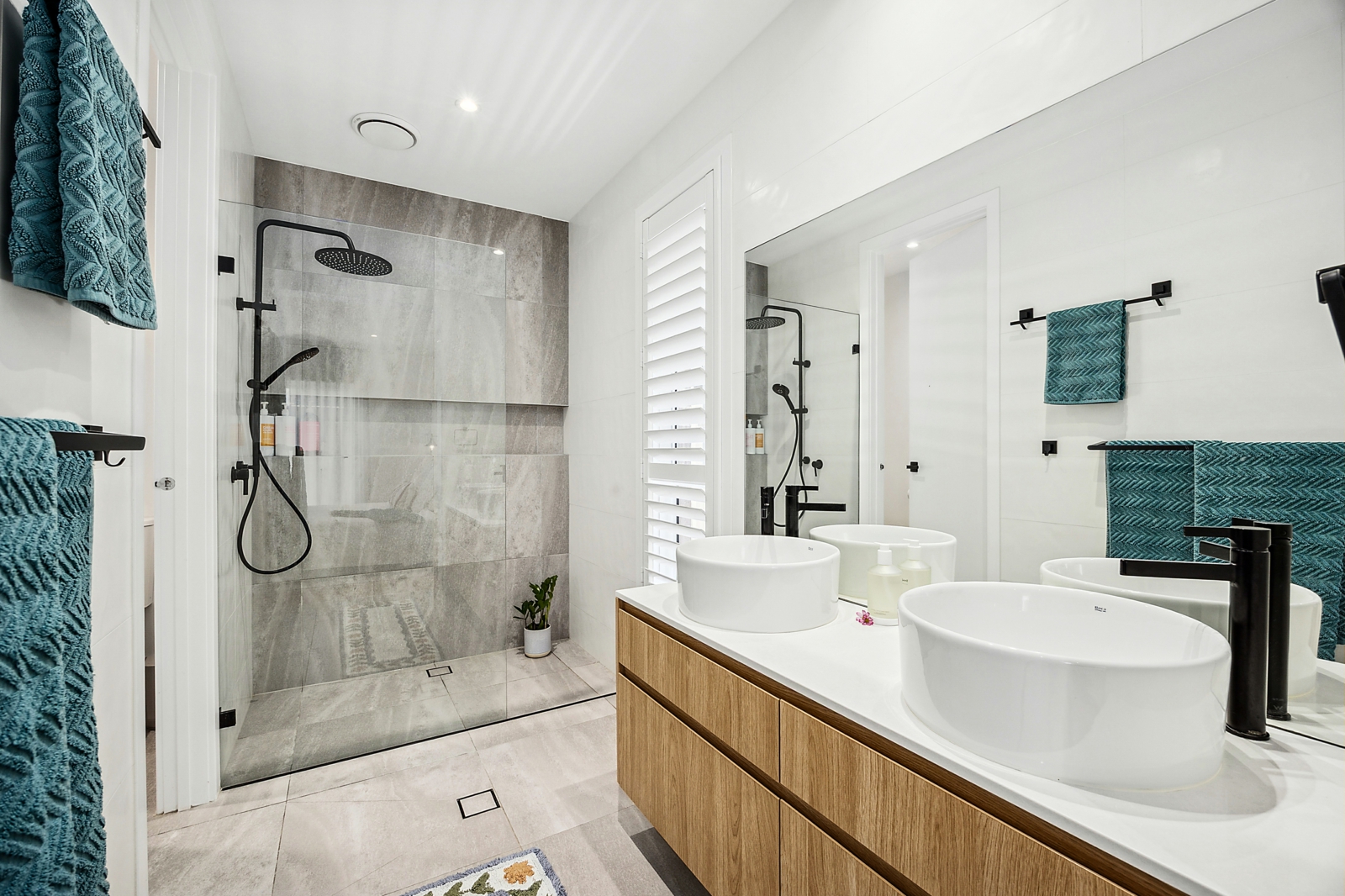Ensuite
