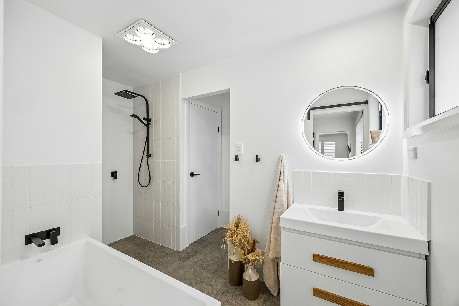 Ensuite