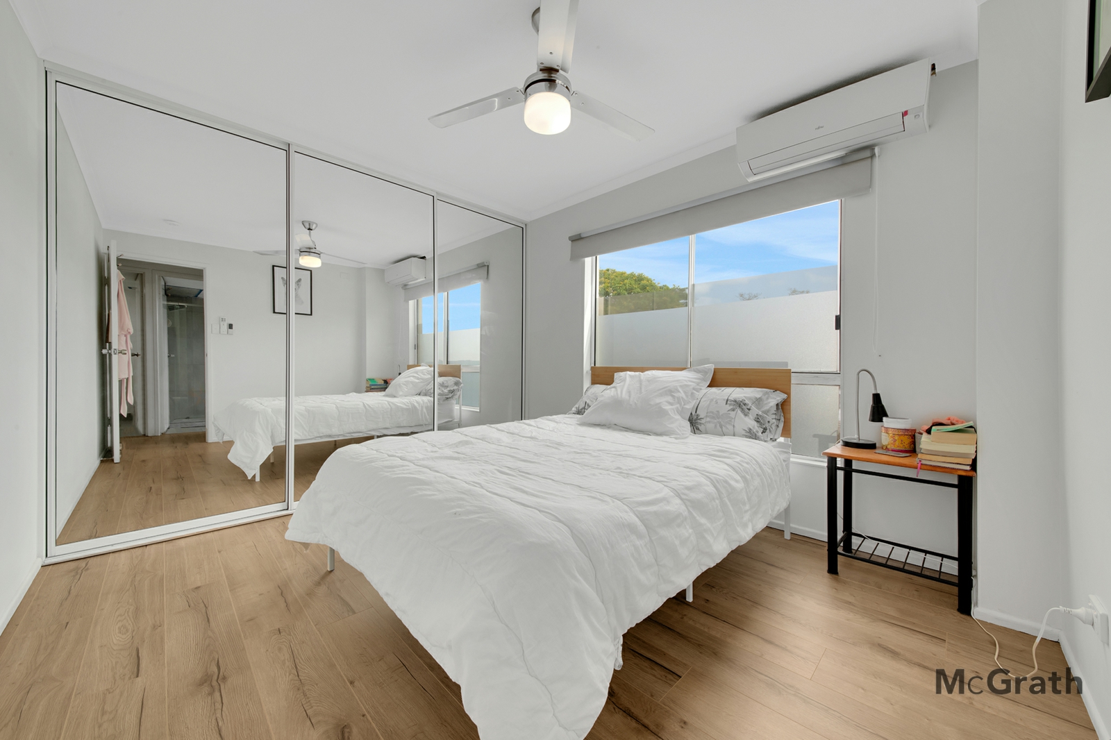 6/4 Pittsbay Crescent,Boyne Island
