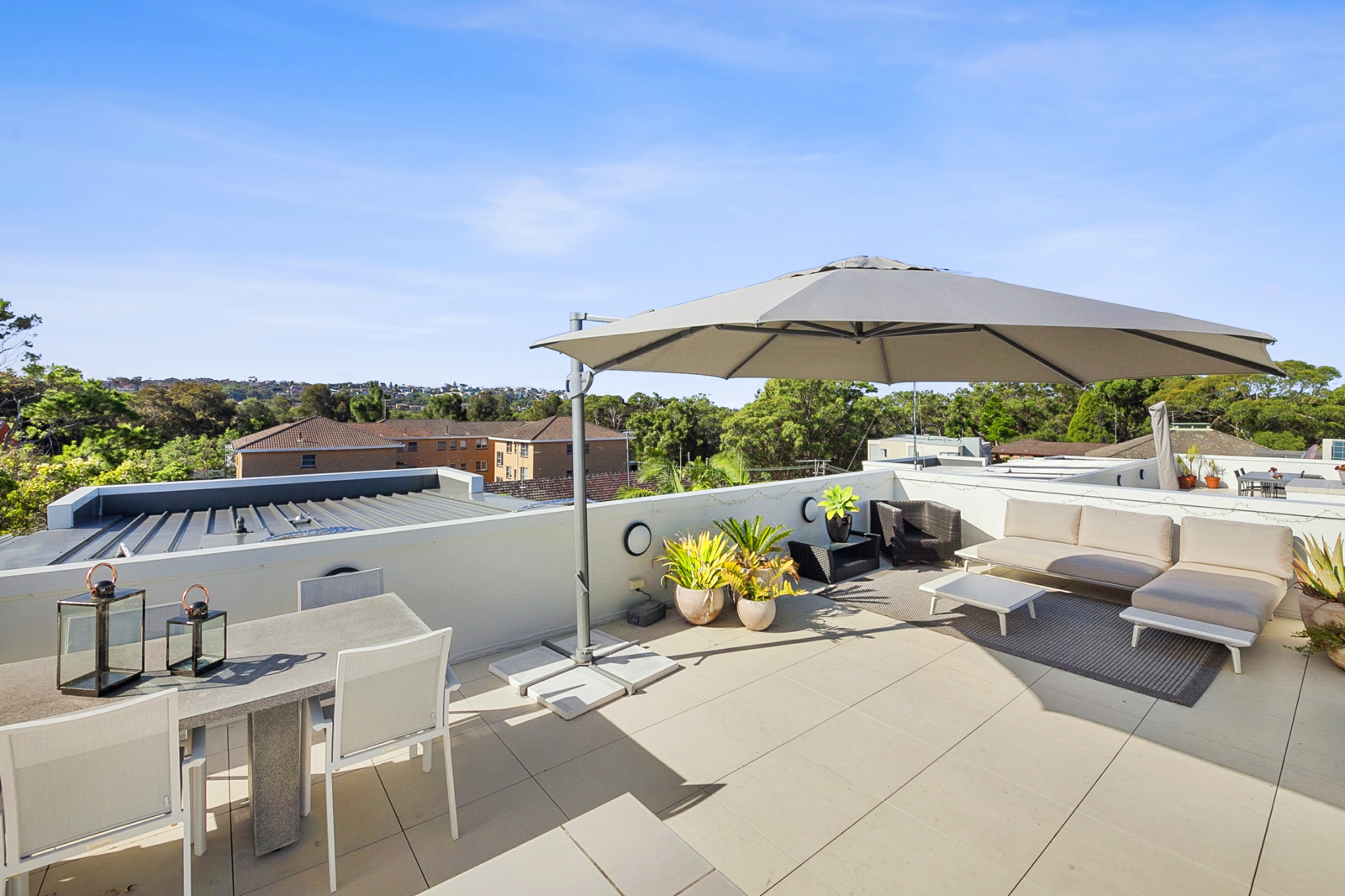 9/18 Hawkesbury Avenue,Dee Why
