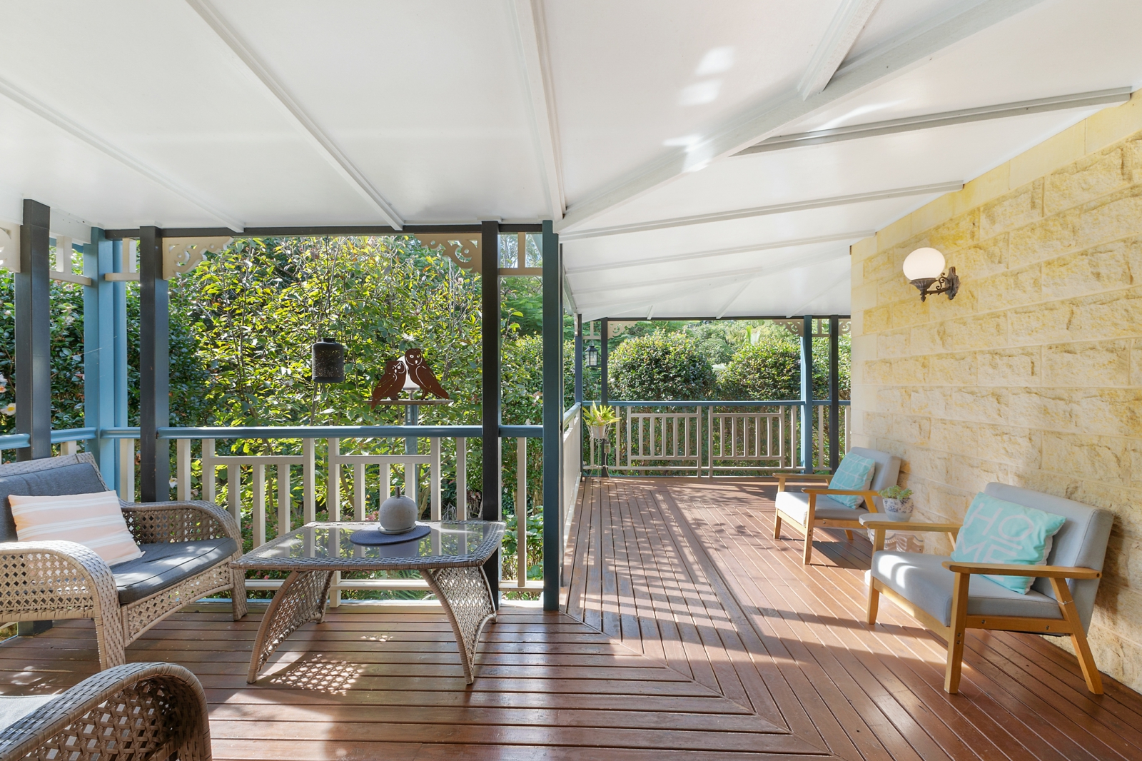 Alfresco Lounge on Verandah