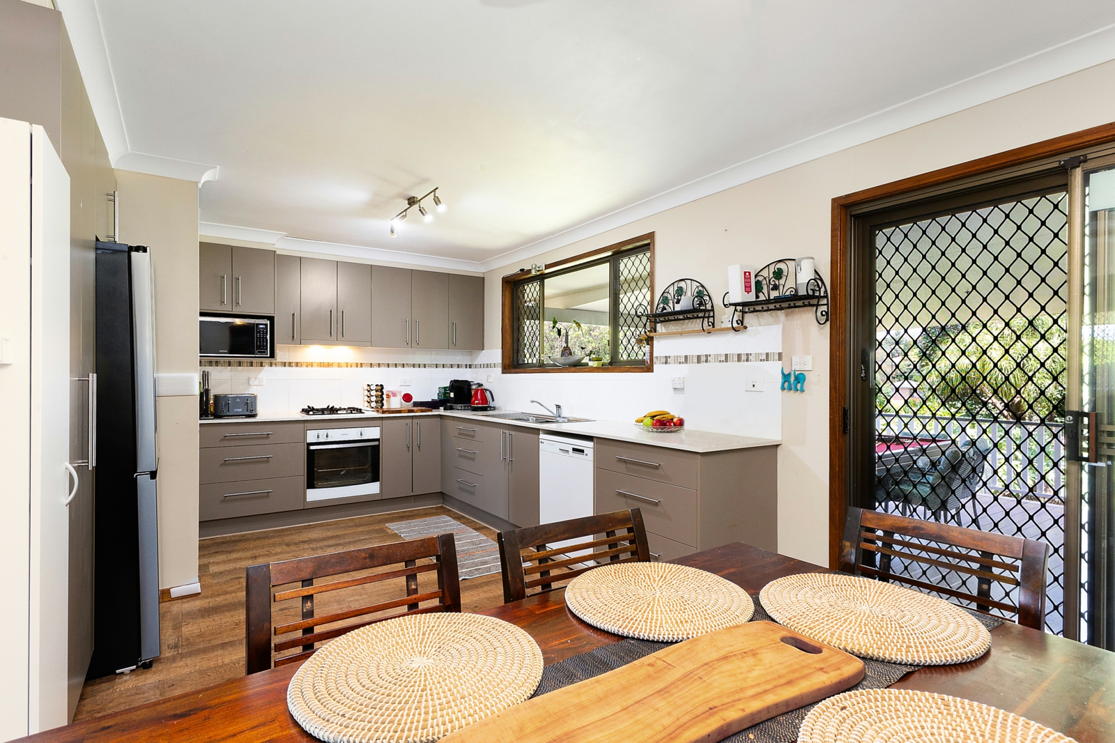 Kitchen_dining