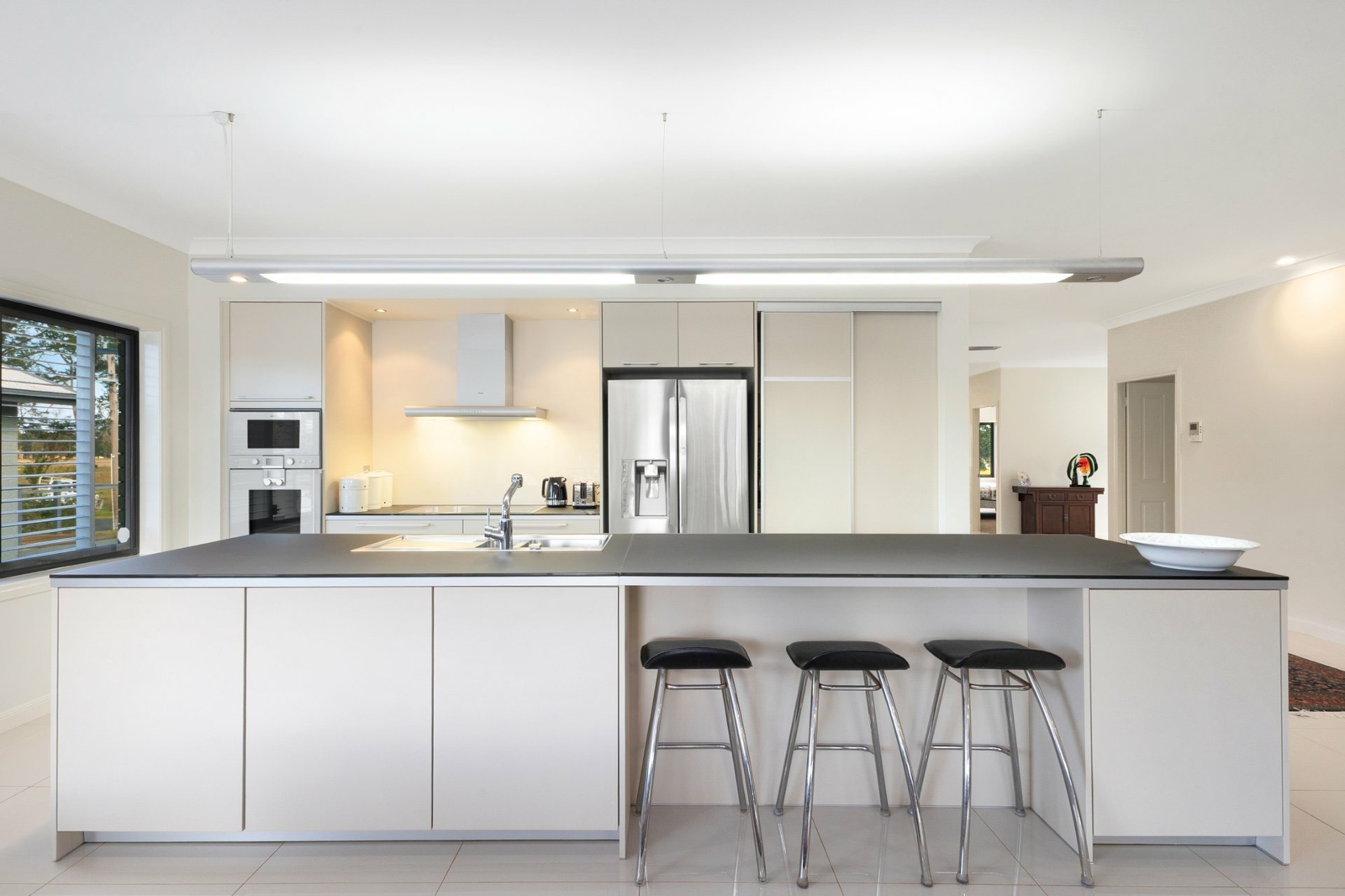 5. Kitchen.jpg