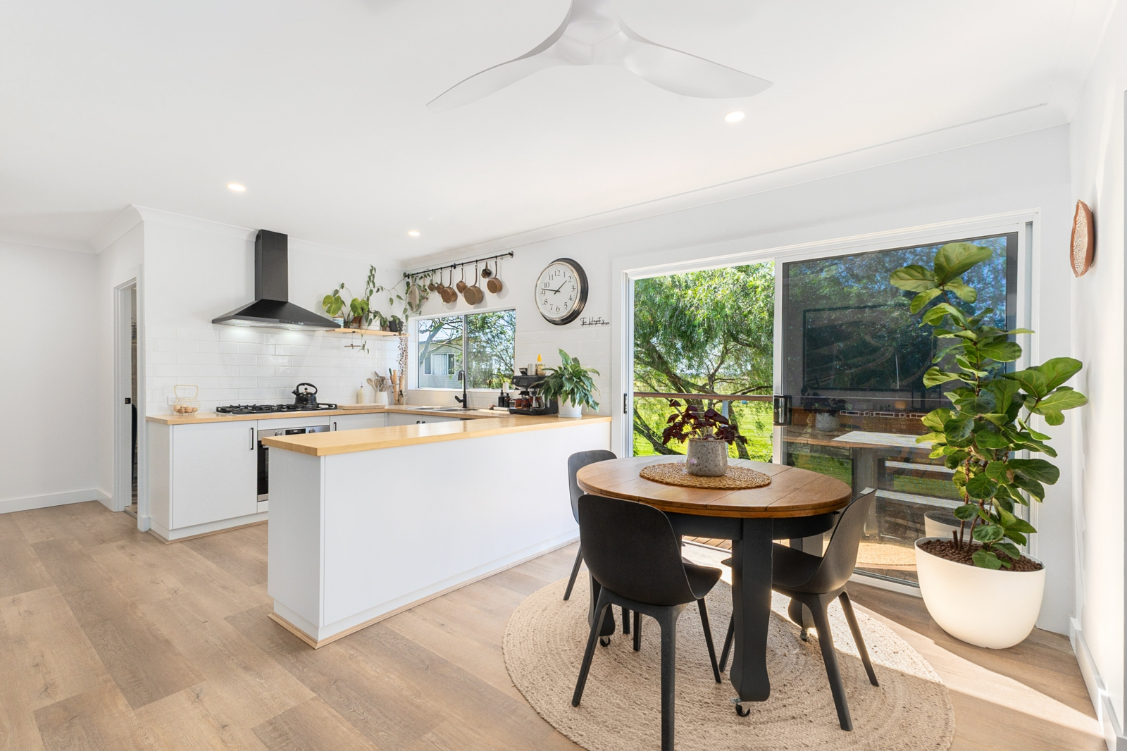3.Kitchen-Dining.jpg