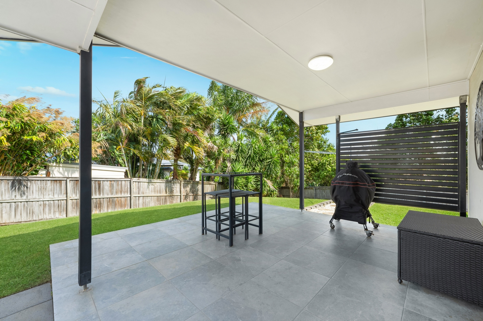 12. Alfresco.jpg