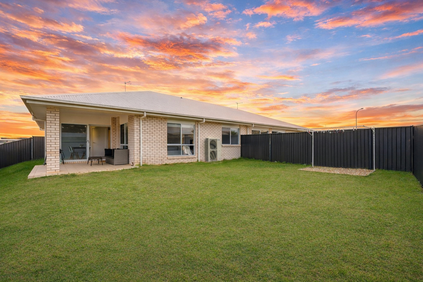 8 Nilon Street,Cumbalum