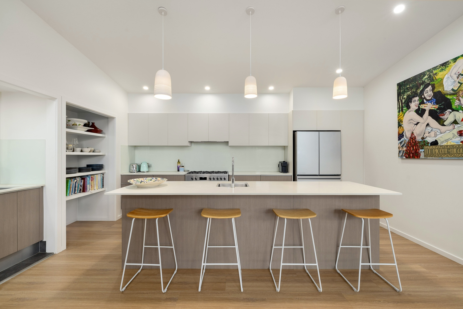 5. Kitchen.jpg