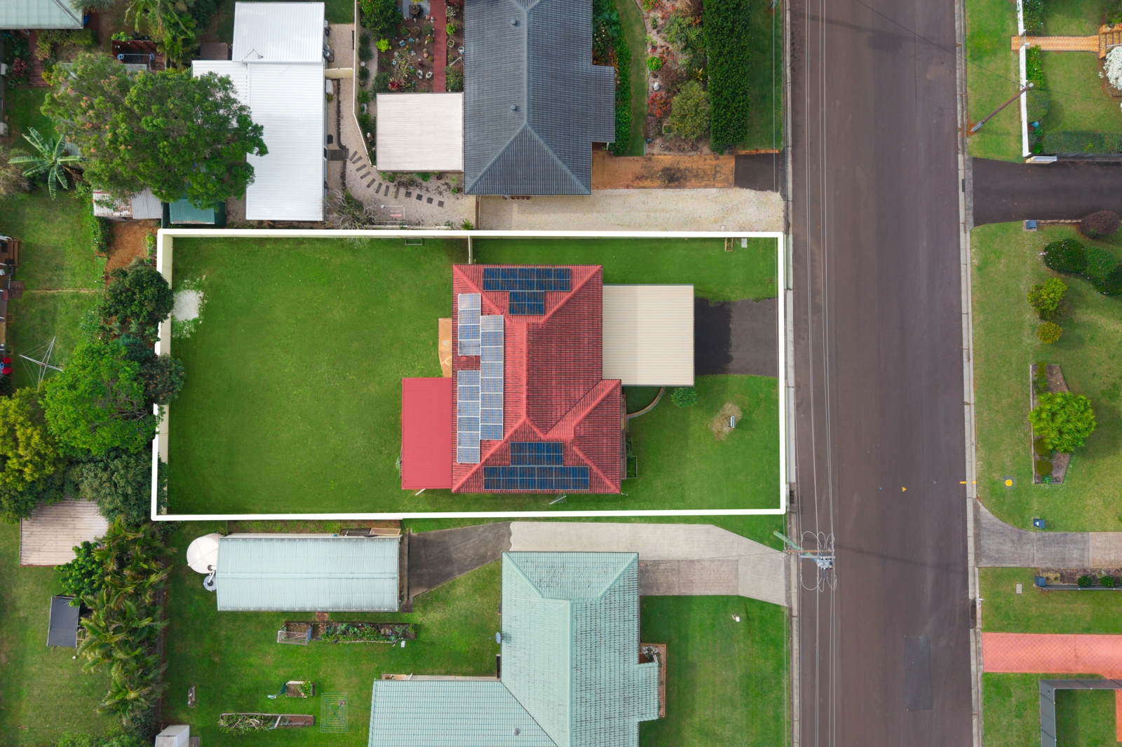 13. Aerial Birdseye-line.jpg