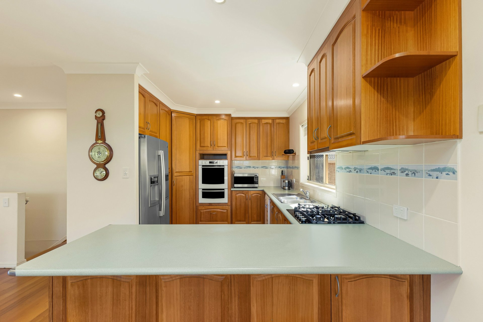 6.Kitchen.jpg