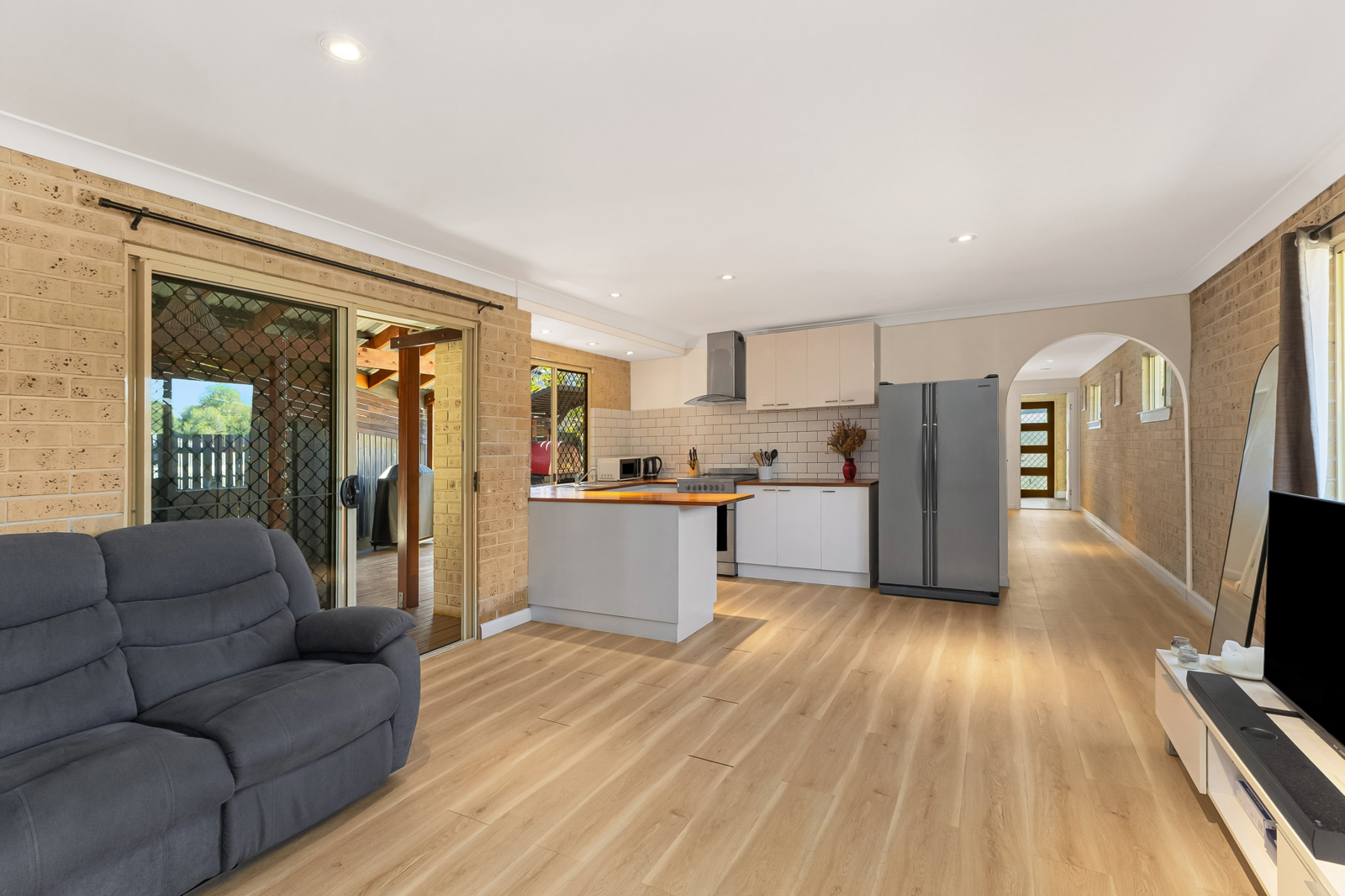 2. Living Room.jpg
