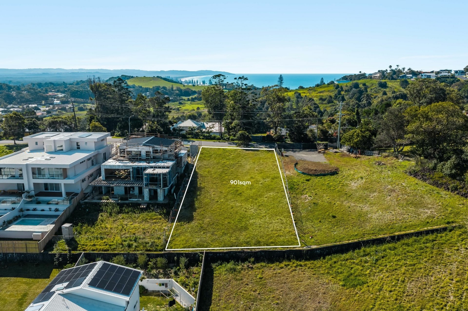 25 Stoneyhurst Drive - Boundary with Lan