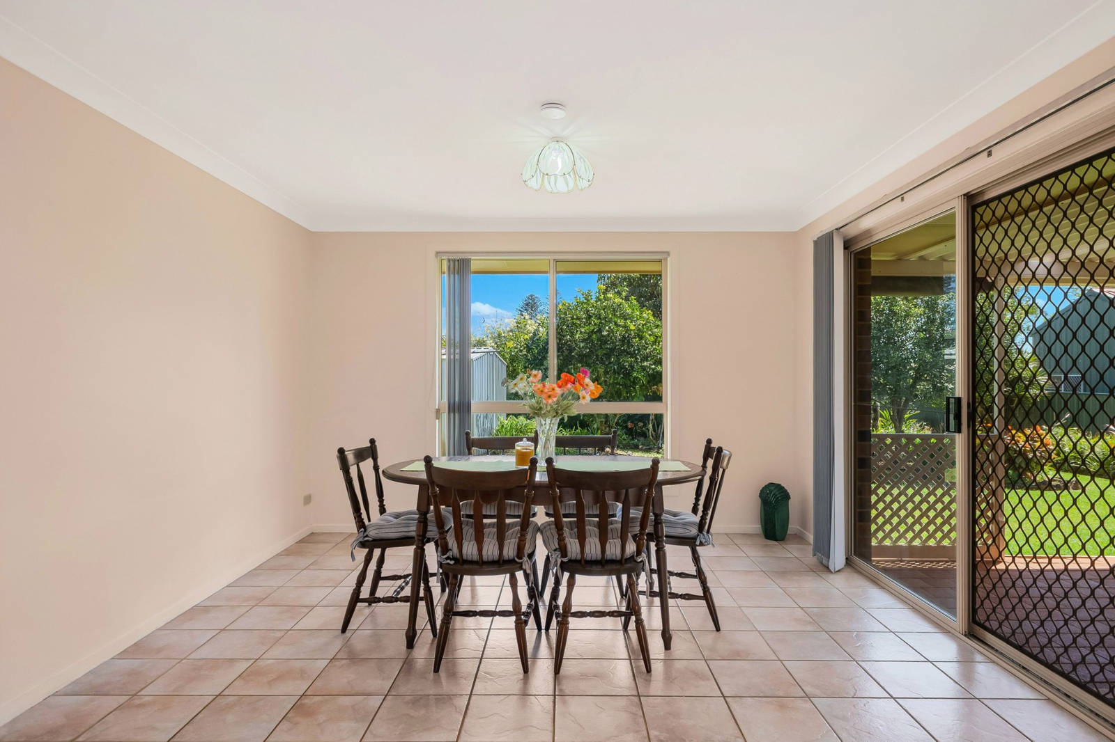 5.Dining Room.jpg