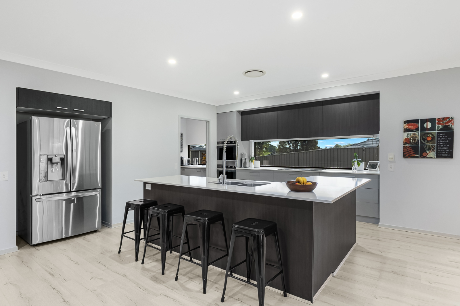 10.Kitchen.jpg