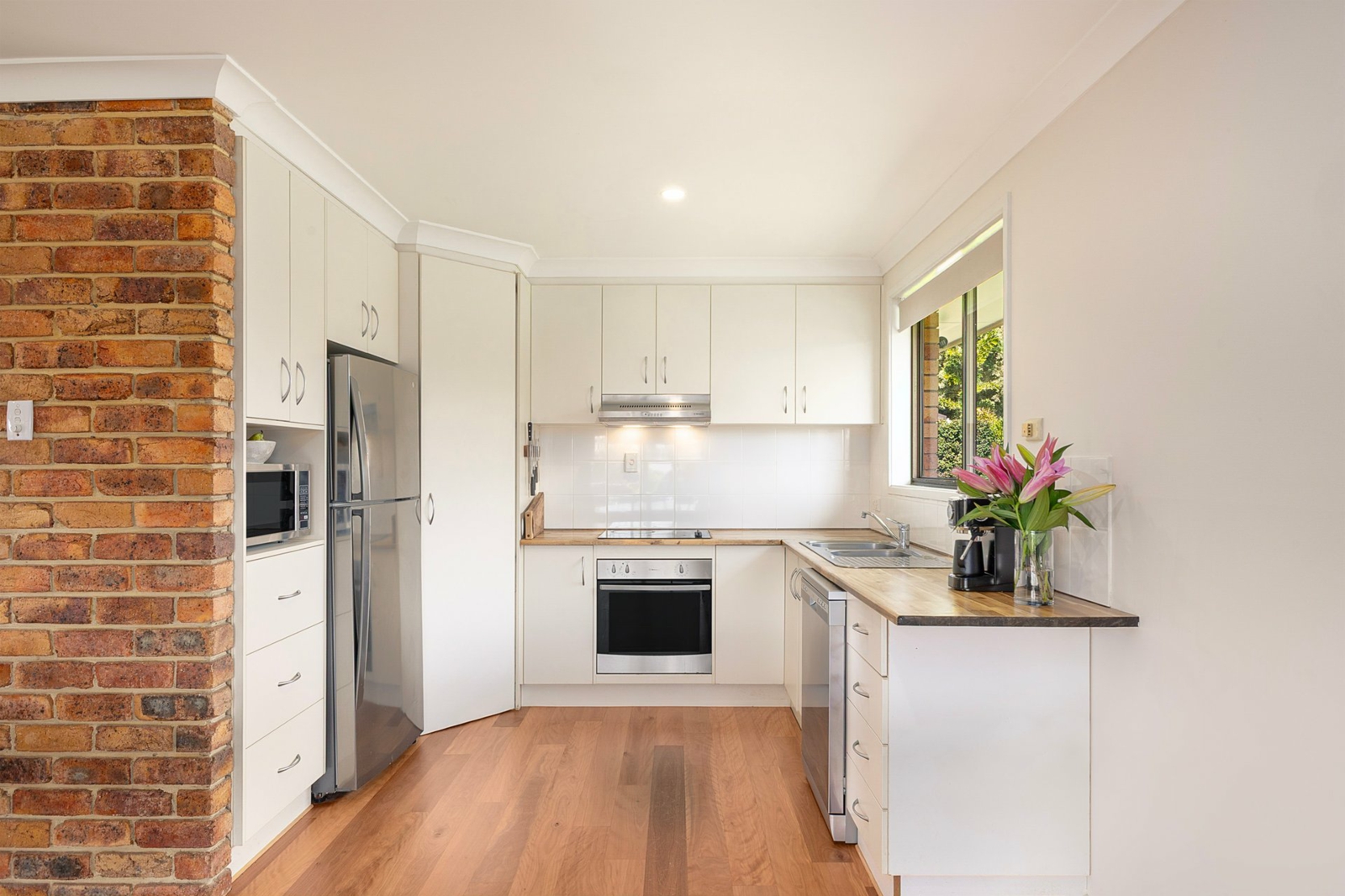 4.Kitchen.jpg