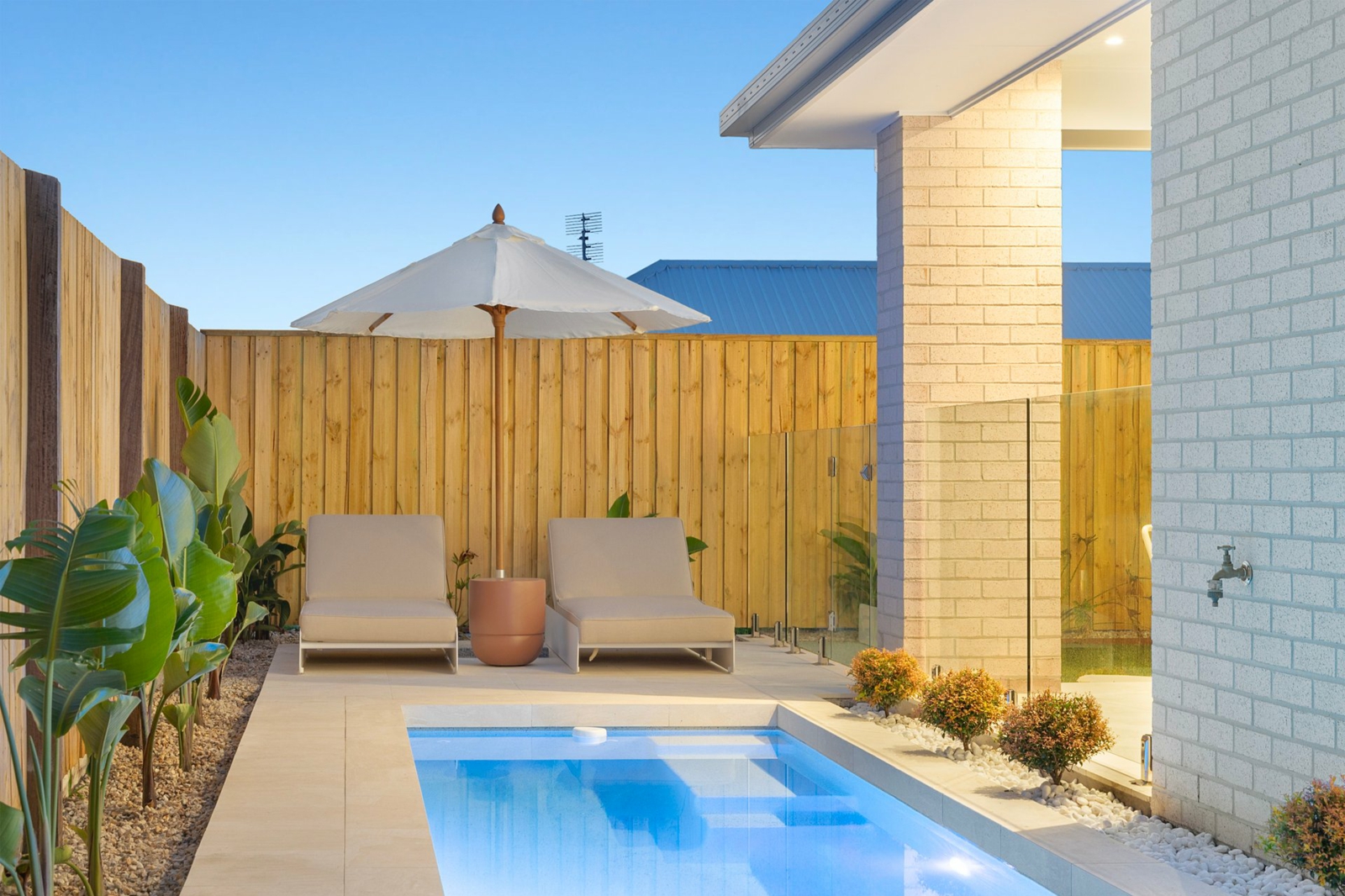 30. Pool detail.jpg