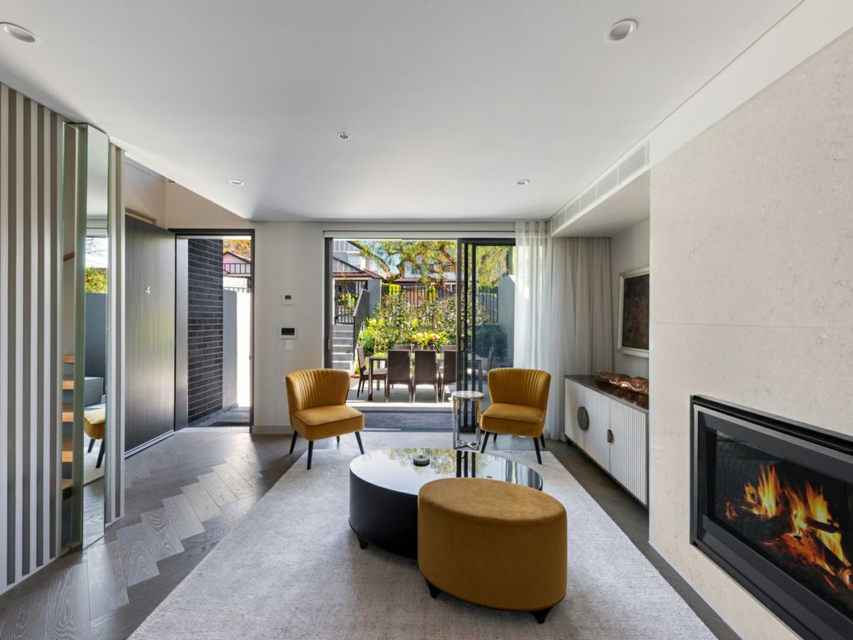 4/25 Wheatleigh Street, Crows Nest - image 2