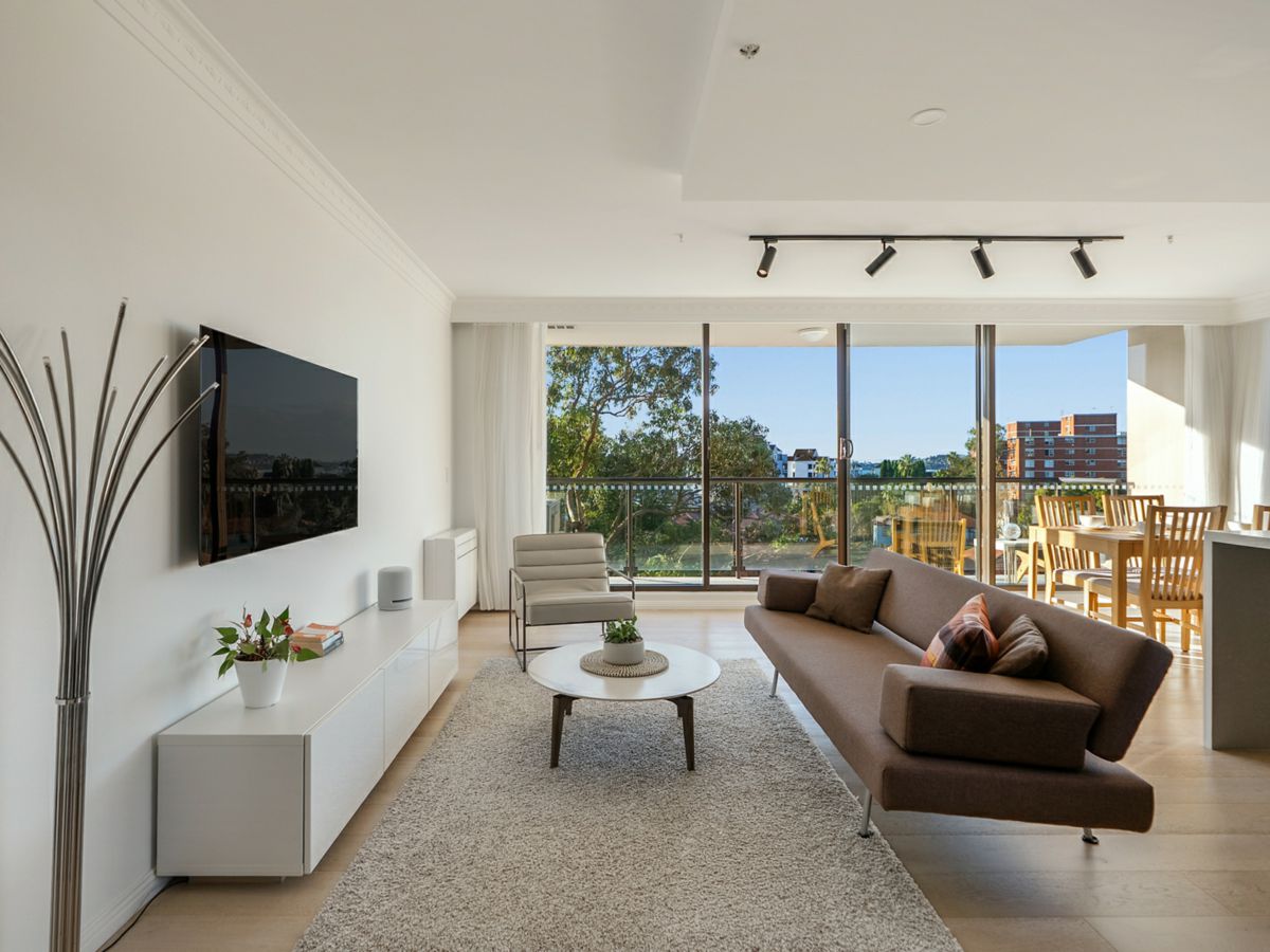 2B/50 Whaling Road, North Sydney - image 2