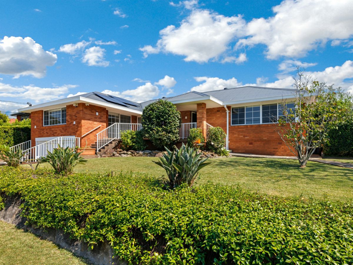 1 Hume Place, Frenchs Forest - image 2