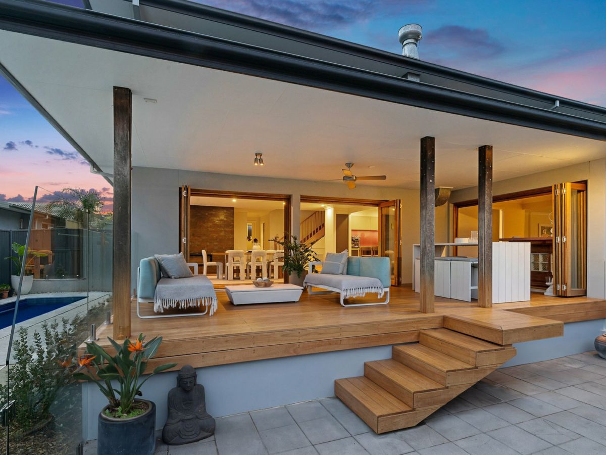 51 Peacock Parade, Frenchs Forest - image 3