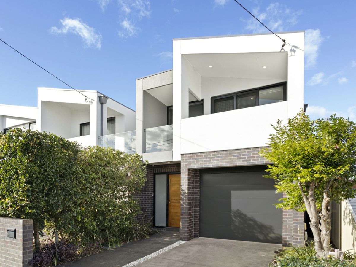 51 Middlemiss Street, Mascot - image 1