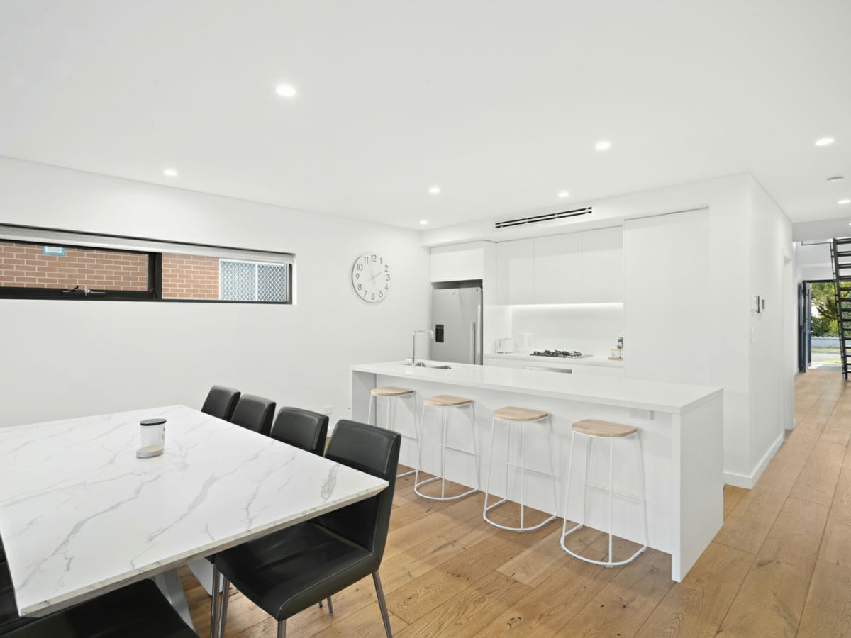 51 Middlemiss Street, Mascot - image 3