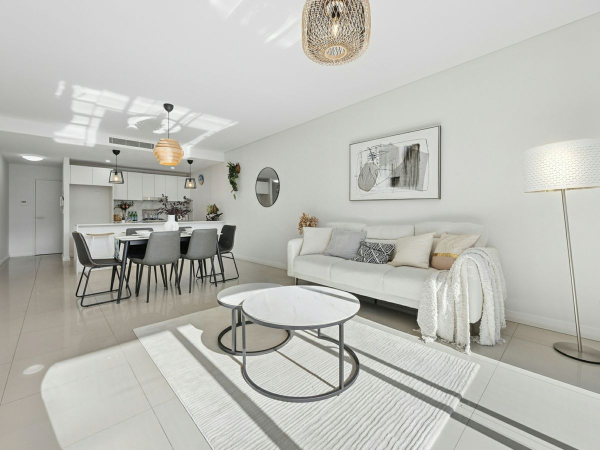 4507/42 Pemberton Street, Botany - image 1