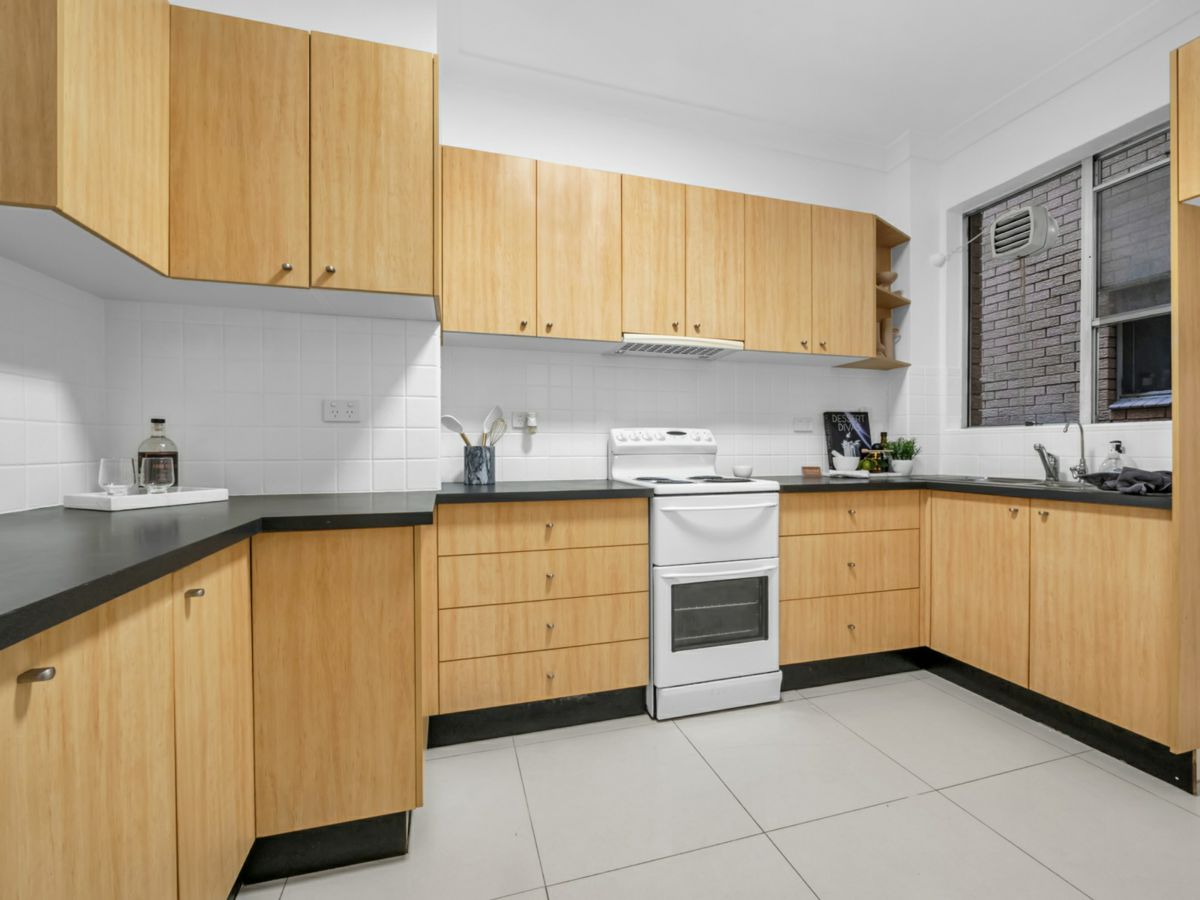 1/6 Queens Road, Brighton-Le-Sands - image 3