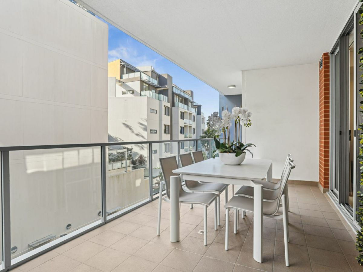 310/12 Rancom Street, Botany - image 1