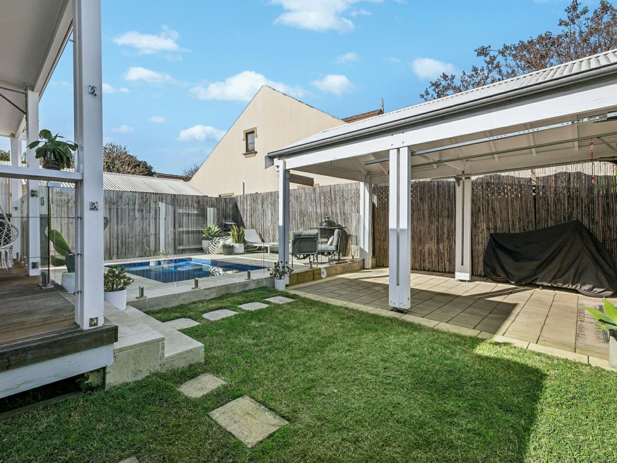 1 Brown Avenue, Botany - image 1