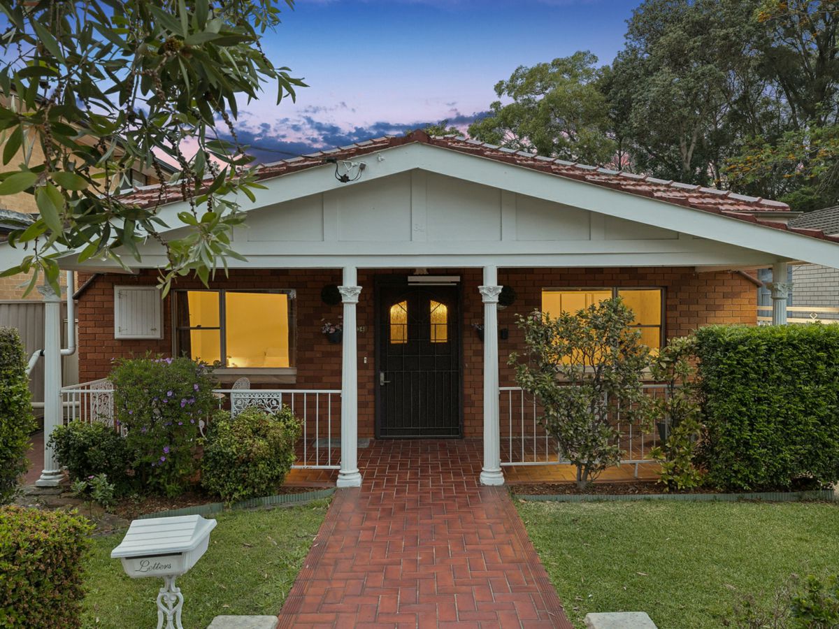 34 Dent Street, Botany - image 1