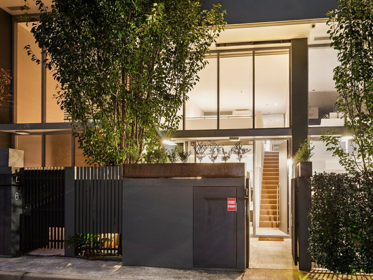 8 Roylston Lane, Paddington - image 1