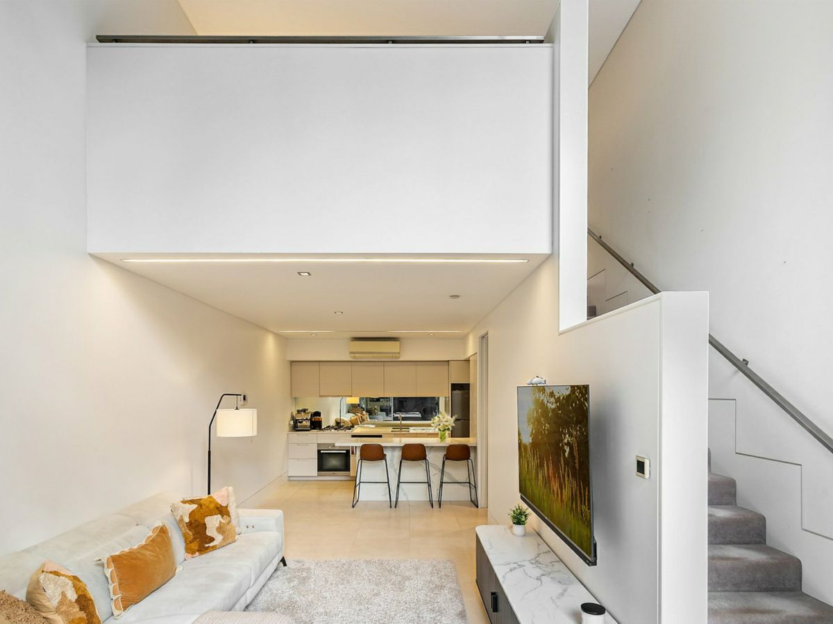 8 Roylston Lane, Paddington - image 2