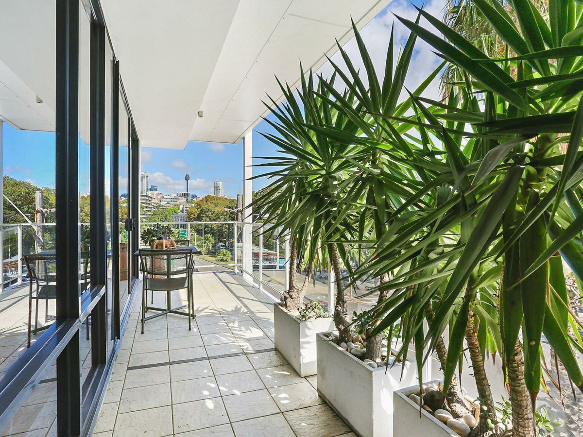 201/85 New South Head Road, Edgecliff - image 1