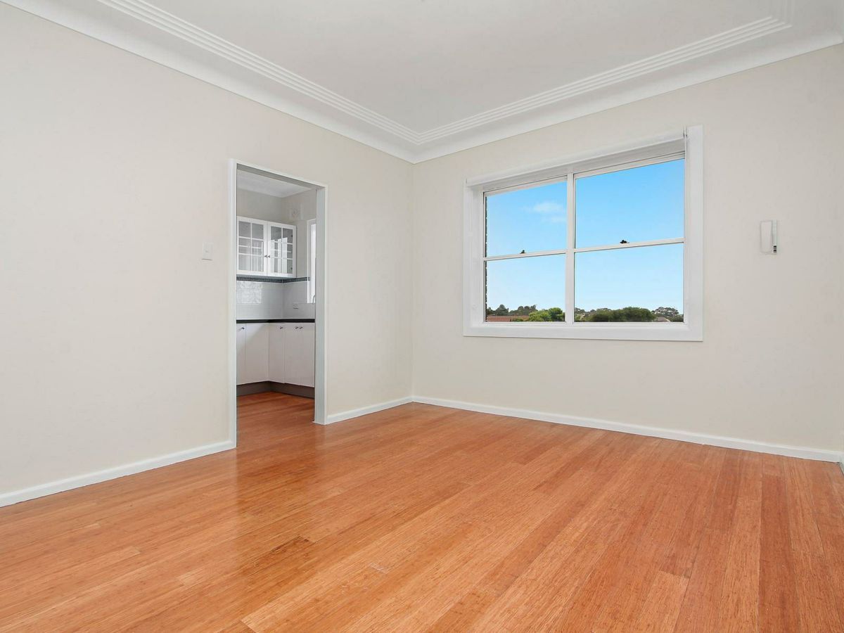 9/14 Henry Street, Queens Park - image 1
