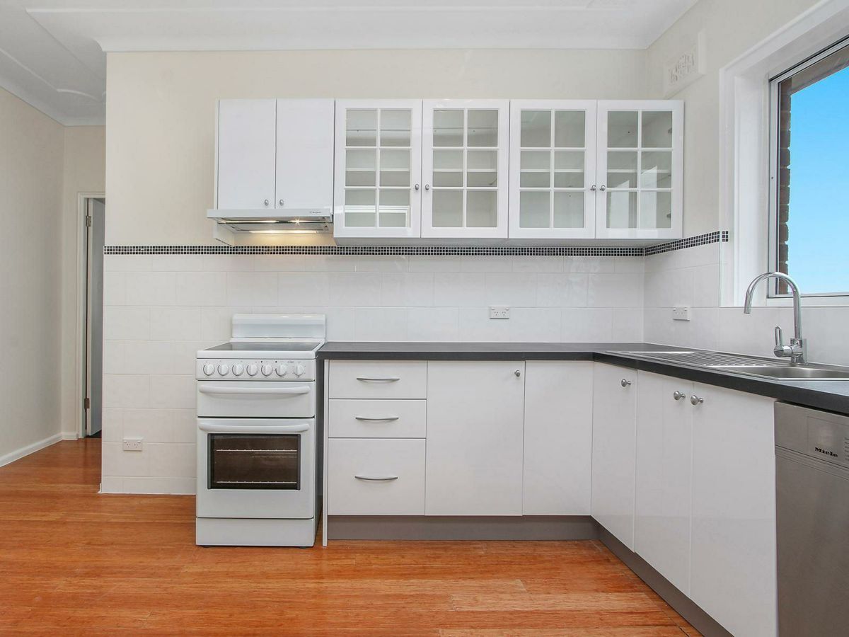 9/14 Henry Street, Queens Park - image 2