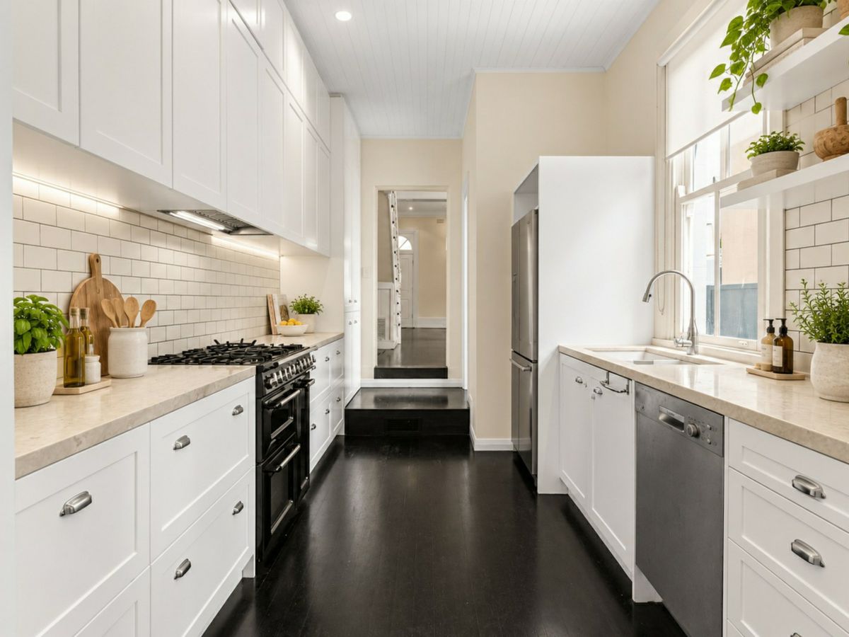 8 Jersey Road, Paddington - image 3