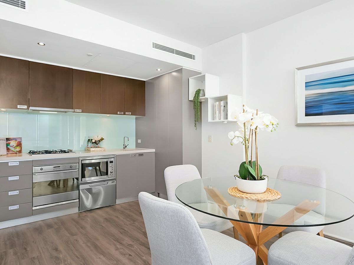 801E/599 Pacific Highway, St Leonards - image 3