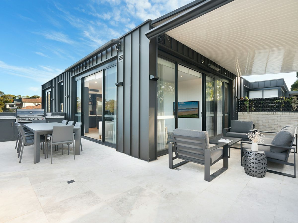33/52 Eastern Valley Way, Northbridge - image 2