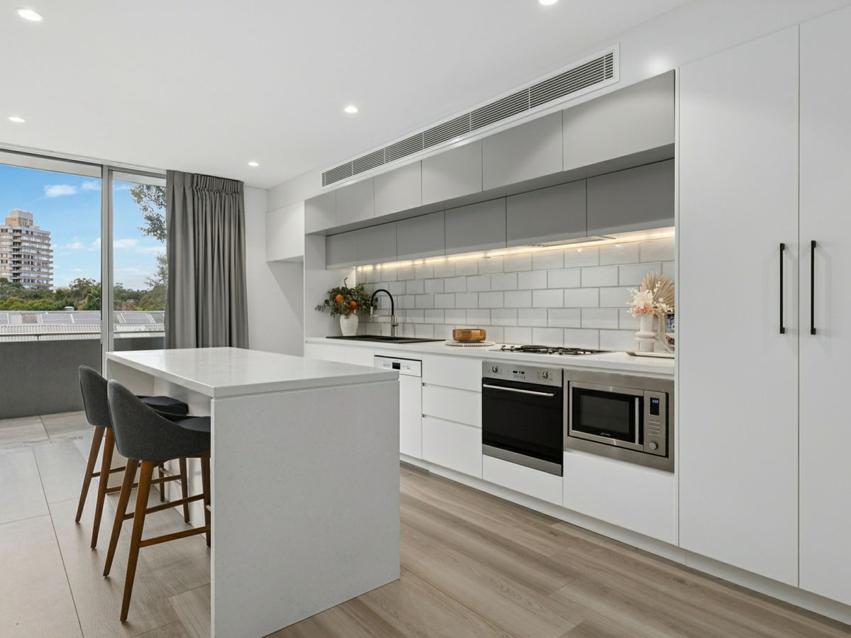 102/301 Miller Street, Cammeray - image 1