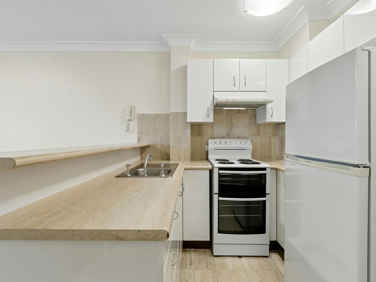 130/260 Military Road, Neutral Bay - image 3