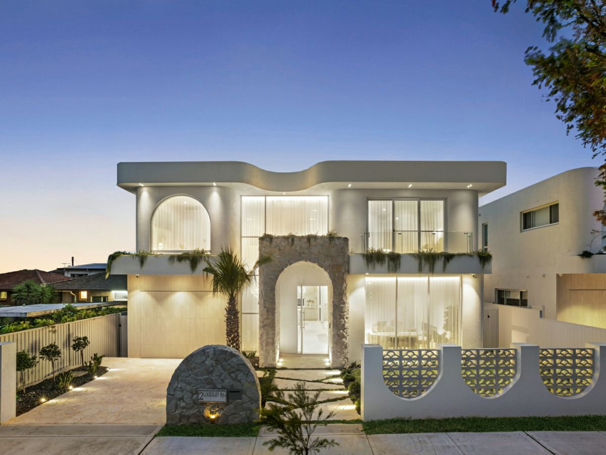 2 Locksley Road, BEXLEY