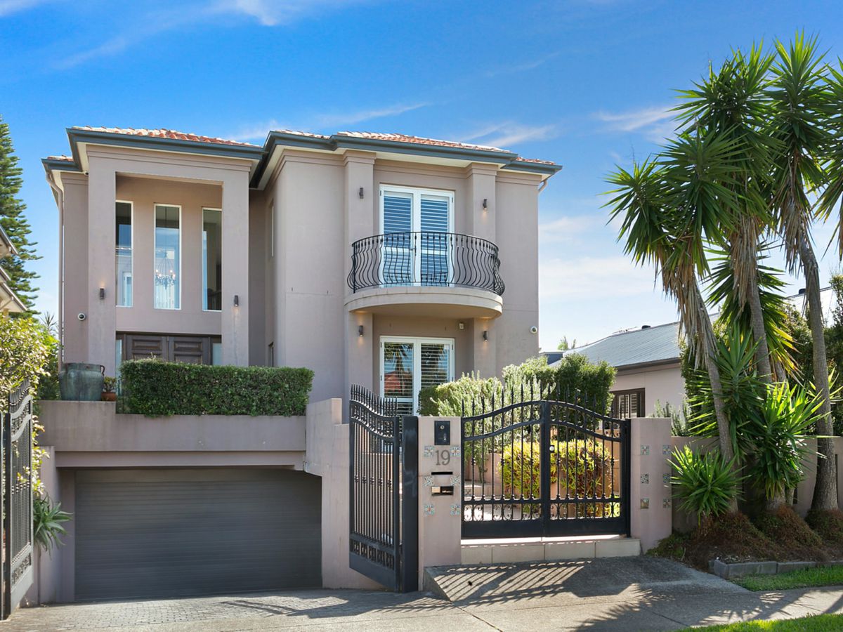 19 Bath Street, Monterey - image 1
