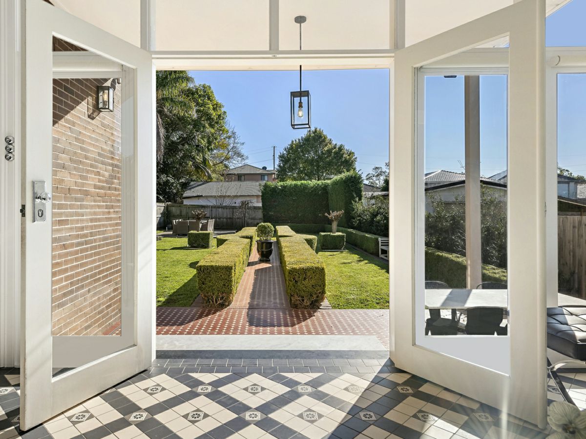 13 Broughton Street, Sans Souci - image 2