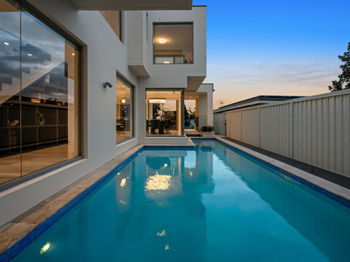 11 Lorna Avenue, Blakehurst - image 3