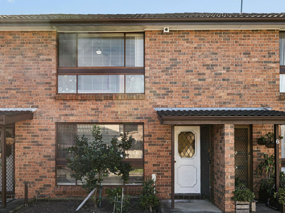 7/29 Myee Road, Macquarie Fields - image 1